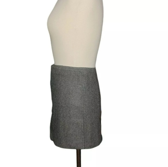 Express World Brand 3/4 Mini Skirt Gray Wrap Wool Blend. Dimensions wais… - Picture 3 of 5